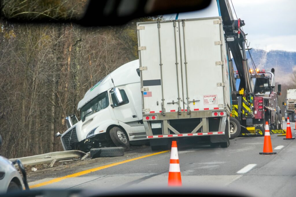 Jackknifing truck