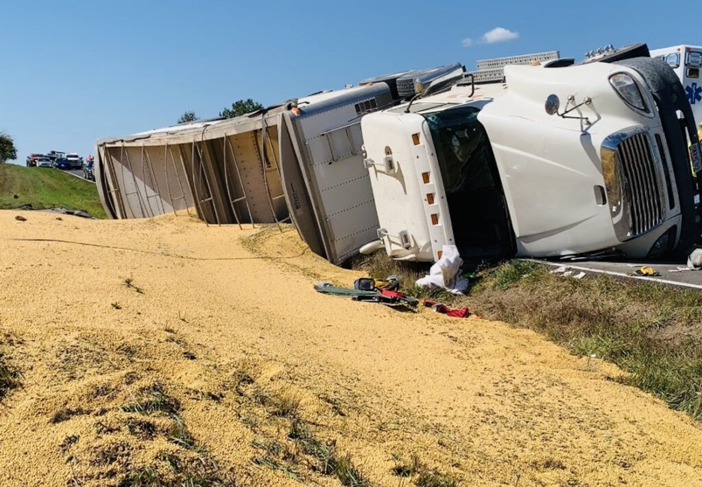 when-to-hire-a-lawyer-after-a-truck-crash